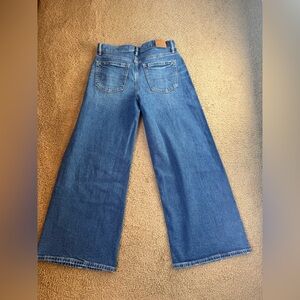 American Eagle Outfitters Low Rise Ultra Wide Size 0 Short